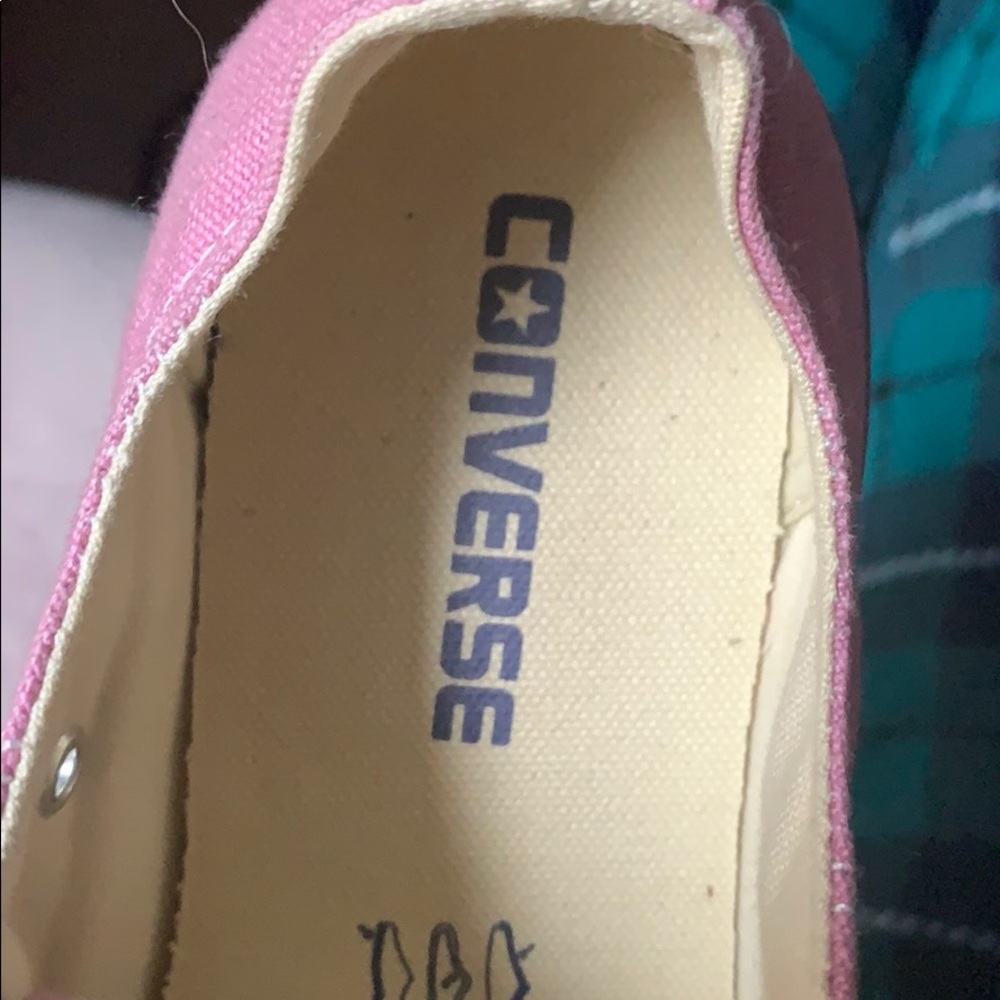 Converse - Picture 4 of 4